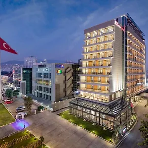 4* Hotell Hilton Garden Bayrakli