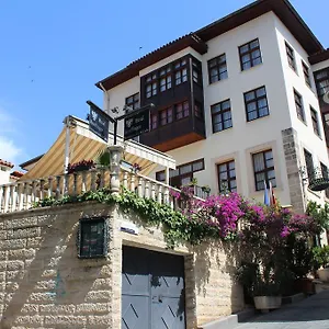 oteli̇ zi̇yaret edi̇n